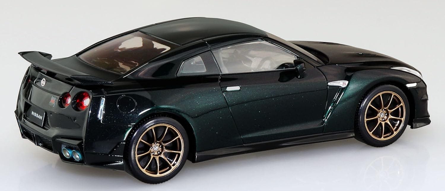 アオシマ　R35 GT-R 1/24 スナップキット　完成品 アオシマ】楽プラ スナップキット No.3-UM)1/32 ニッサン R35