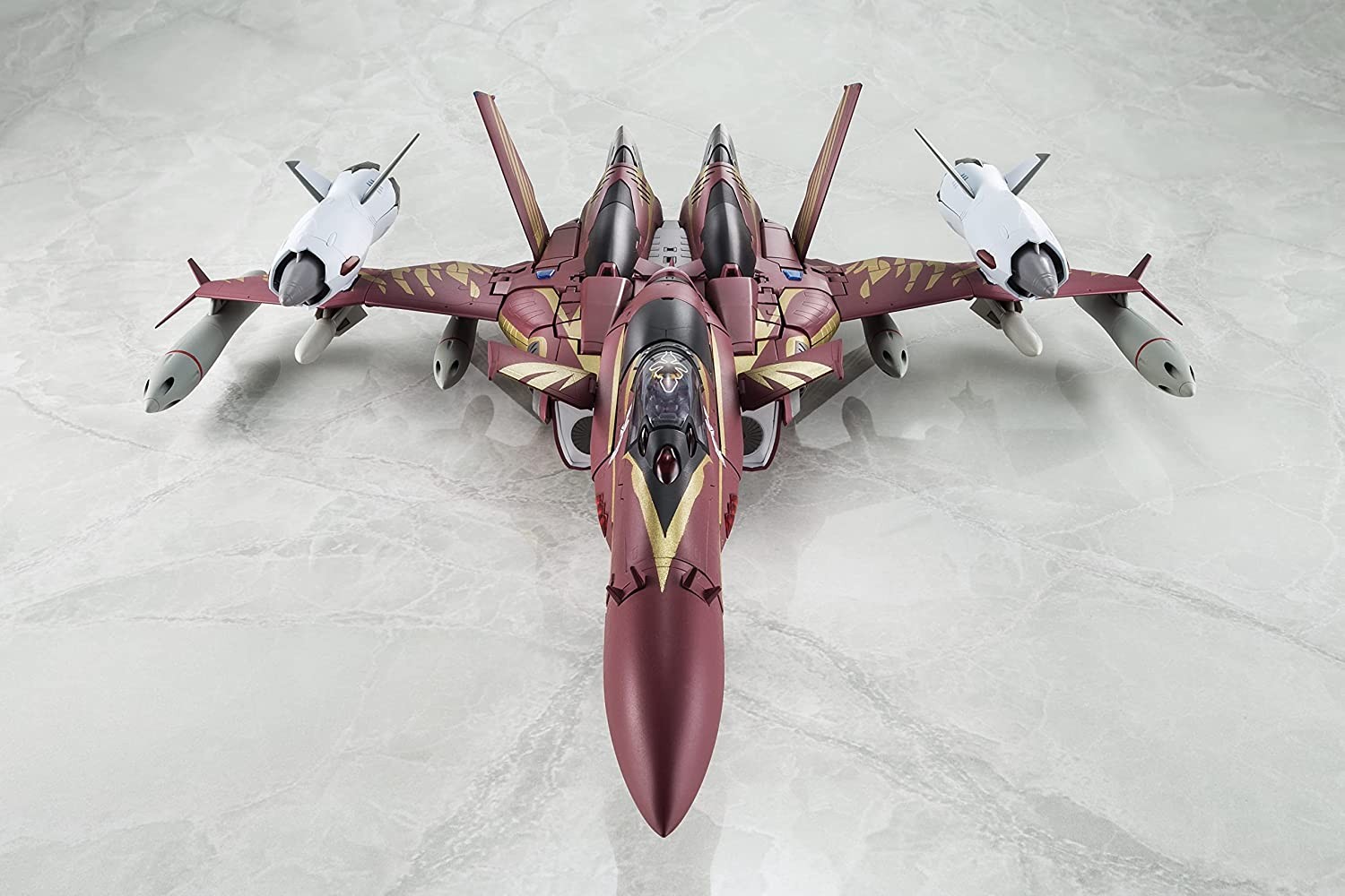 アルカディア 1/60 完全変形 SV-51γ ノーラ・ポリャンスキー搭乗機 Amazon | アルカディア(ARCADIA) 1/60 完全変形SV-51γ ノーラ