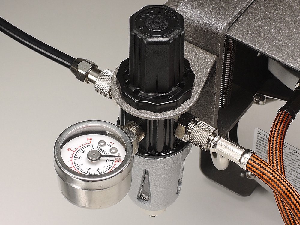 ｴｱ-ﾌﾞﾗｼｼｽﾃﾑ ｽﾌﾟﾚｰﾜｰｸ ﾊﾟﾜｰｺﾝﾌﾟﾚｯｻｰ (74553) タミヤ | 東京ホビーポータル