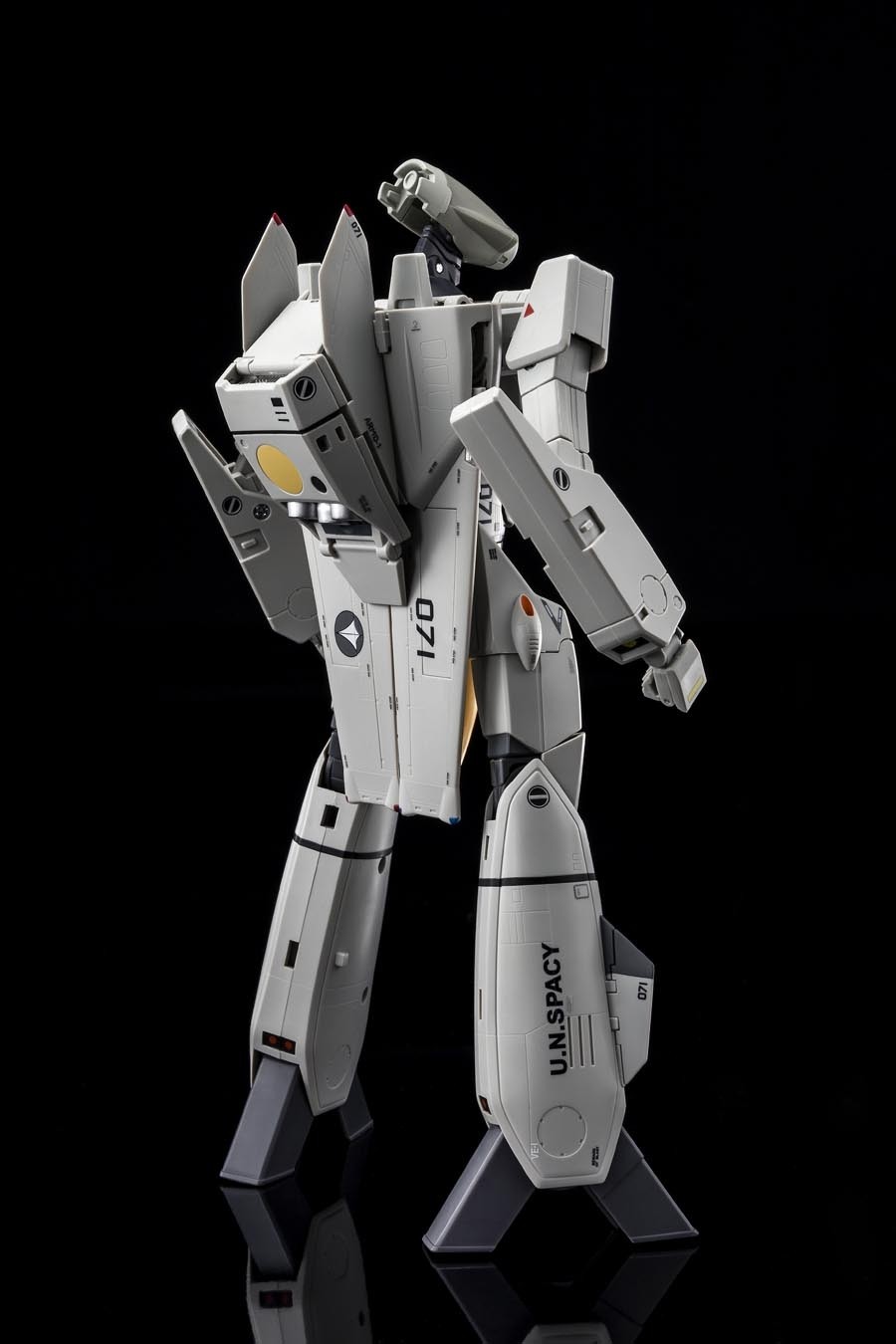 アルカディア 1/60 完全変形 VE-1エリントシーカーPremiumFin Amazon.co.jp: マクロス 1/60 完全変形 VE 1 エリントシーカー