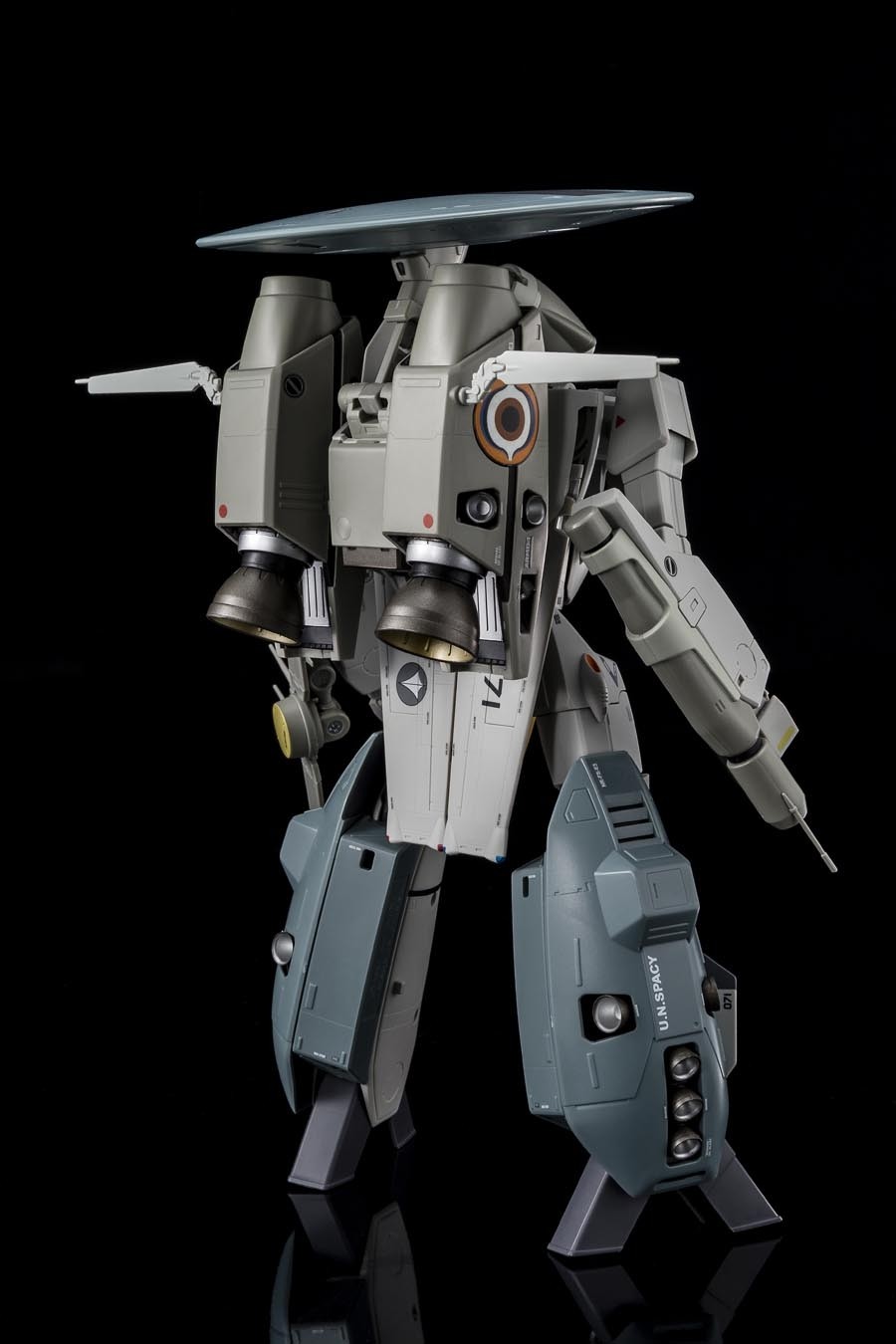 アルカディア 1/60 完全変形 VE-1エリントシーカーPremiumFin Amazon.co.jp: マクロス 1/60 完全変形 VE 1 エリントシーカー