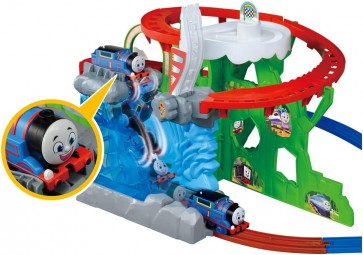 プラレール トーマス GOGOトーマス 滝にダイブ! アドベンチャーピーク (初回特典DVD付き) タカラトミー, TAK01273, by タカラトミー