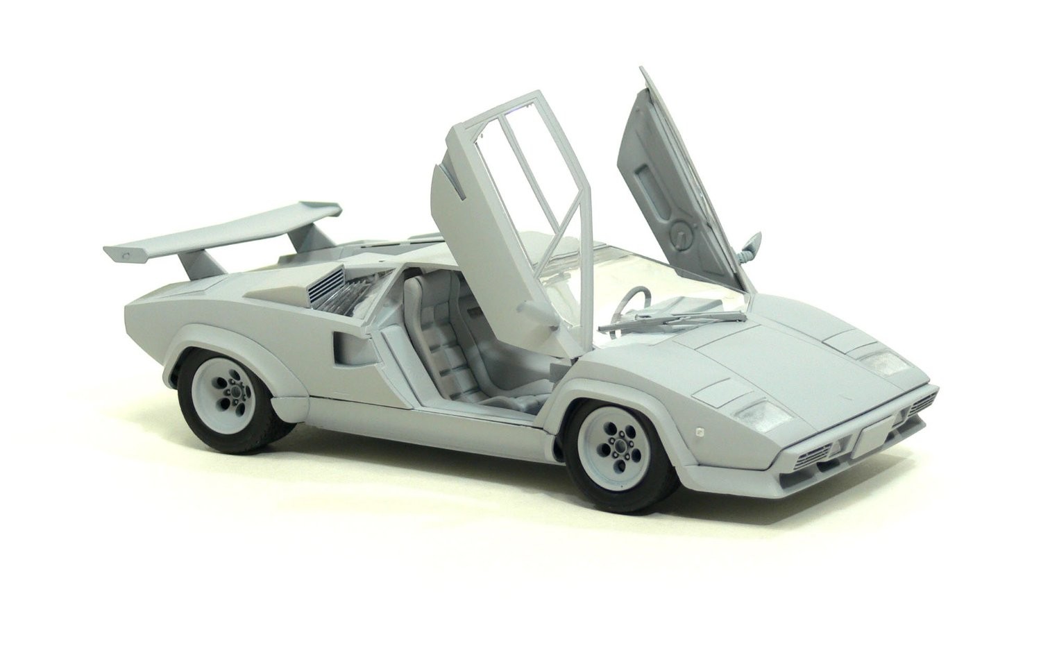 1/24 ランボルギーニ カウンタック 5000QV | 東京ホビーポータル