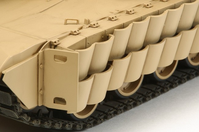 タミヤ M1A2 SEP アブラハムス TUSK II 他 アメリカ軍 1/35 Amazon.com: Tamiya Models M1A2 SEP Abrams Tusk II Model Kit