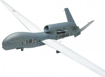 1/72 アメリカ空軍 無人偵察機 RQ-4Bグローバルホーク メインテナンス仕様 プラッツ, PLZ84597, by プラッツ
