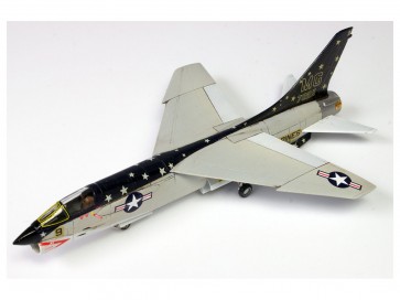 1/144 F-8K/C クルセイダー ヘルズエンジェルス/NASA(2機セット) プラッツ, PLZ61598, by プラッツ