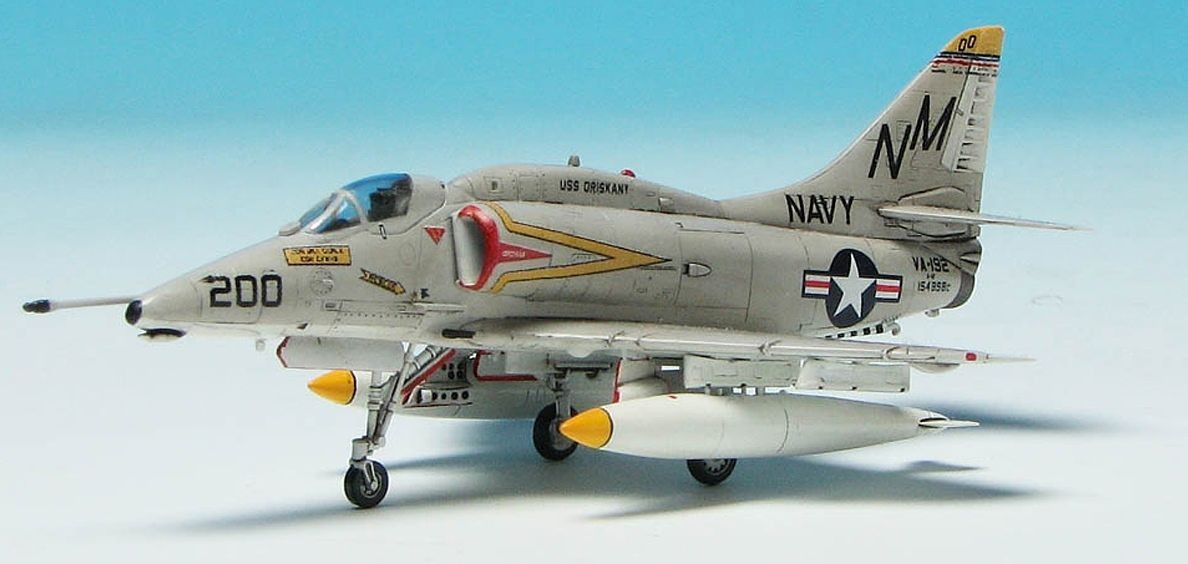 1/144 A-4E/F スカイホーク ダムバスターズ/ゴールデンドラゴンズ (2機