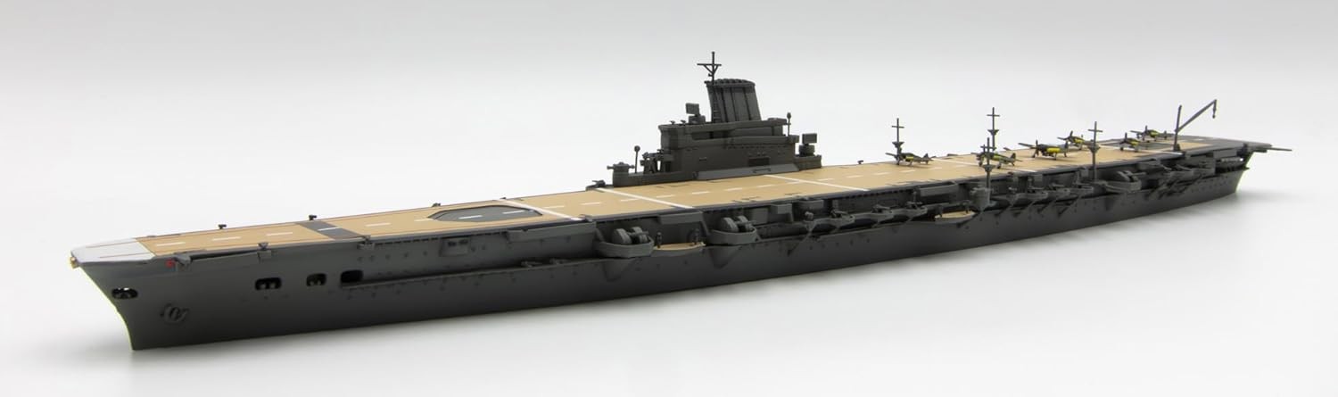 プラモデル 1/350 日本海軍航空母艦『大鳳』 エッチング等部品付フルセット 日本海軍航空母艦 大鳳 (ラテックス甲板仕様) フルハルモデル