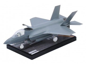 1/72 バトルスカイシリーズ F-35B ライトニングII (VMFA-121) 特別仕様(彩色済み台座付き) フジミ, FUJ23228, by フジミ