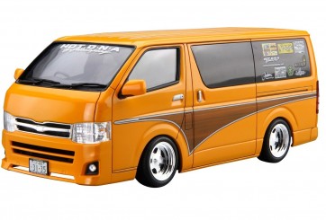 1/24 ホットカンパニー TRH200V ハイエース '12（トヨタ), AOS05237, by アオシマ