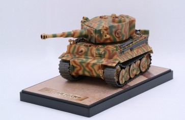 ティーガーⅠ ミハエルヴィットマン （ディスプレイ用彩色済み台座付き） フジミ, FUJ63149, by フジミ