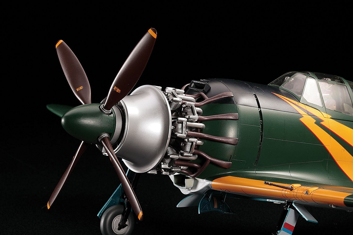 1/32三菱 J2M3 局地戦闘機 雷電 21型 | 東京ホビーポータル