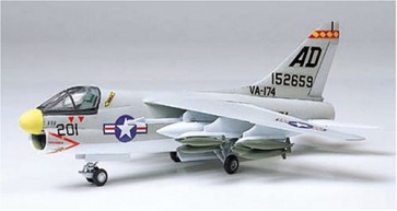 1/100 コンバットエアプレーンシリーズ CP-07 L.T.V A-7A コルセア II タミヤ, TAM16077, by タミヤ
