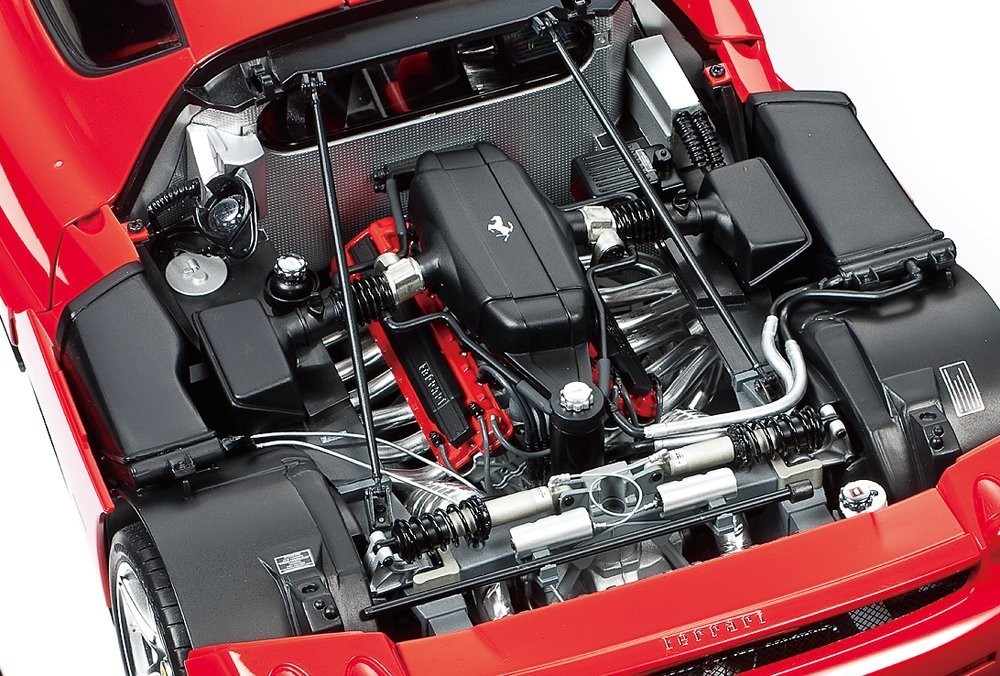 フェラーリ 今度はV12のスーパーカー！ あのエンツォ・フェラーリをデザインした