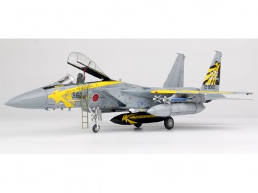 1/72 航空自衛隊 F-15J イーグル 小松基地航空祭2014 第306飛行隊 ゴールデンイーグルス 特別塗装機 ボーディングラダー付属 プラッツ, PLZ97948, by プラッツ