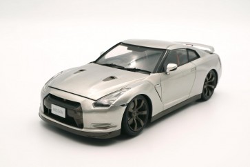 1/24 インチアップシリーズ No.131 NISSAN GT-R (R35) エンジン付き フジミ, FUJ47492, by フジミ