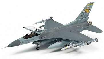 1/72  F-16CJ ﾌﾙ装備, TAM60788, by タミヤ